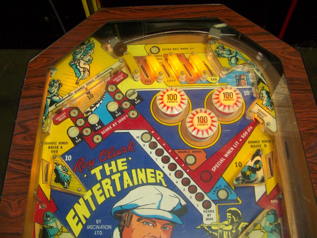 ROY CLARK THE ENTERTAINER COCKTAIL PINBALL MACHINE Item is in used