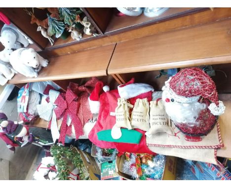 MIXED CHRISTMAS DECORATIONS, SANTA LIGHT UP MODEL ETC 