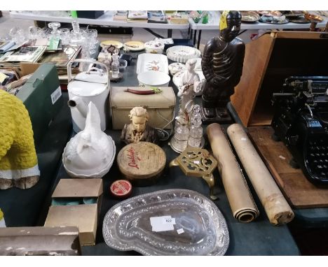 A MIXED GROUP OF ITEMS - BLANC DE CHINE STYLE FIGURE, MAPS, ENAMEL CAN ETC 