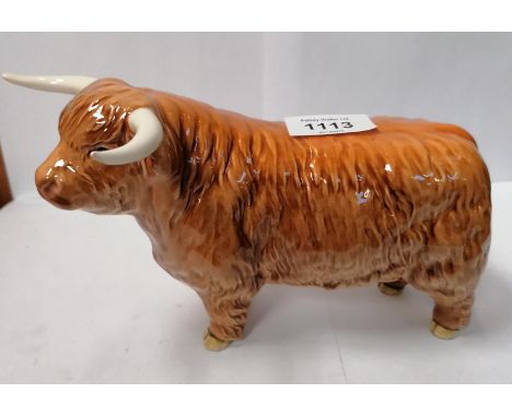 A BESWICK GLOSS HIGHLAND BULL CERAMIC MODEL 