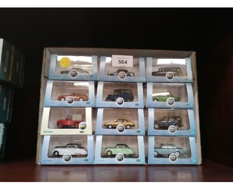 TWELVE BOXED 1:76 SCALE OXFORD DIE CAST MODELS 