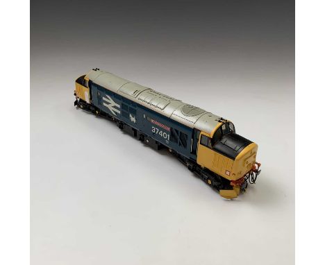 HELJAN: A fine large scale highly detailed model of diesel class 37 no. 37401 'Mary Queen of Scots' in large logo rail blue l