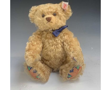 Teddy Bear - Steiff. Small tan 2005 bear - multicolour padded feet. No certificate.