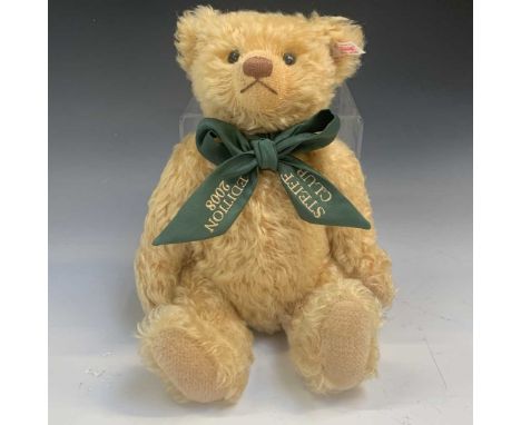 Teddy Bear - Steiff. Light tan Steiff club 2008 edition - no certificate.