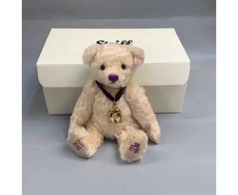 Teddy Bear - Boxed Steiff. Mohair Vanilla, Diamond Jubilee Danbury Mint of 2012. Special edition bear no. 1421. With certific