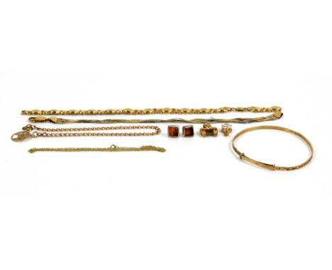 A group of jewellery, including expanding bangle, three bracelets, cubic zirconia pendant and chain, a single earing and a wa