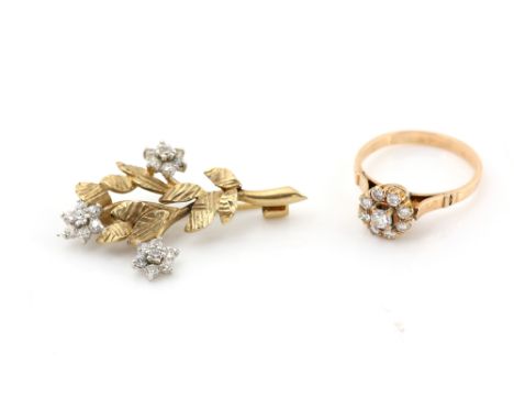 Vintage diamond daisy ring of brilliant cut stones in raised setting, ring size J, mounted in 14 ct gold, and a diamond set f