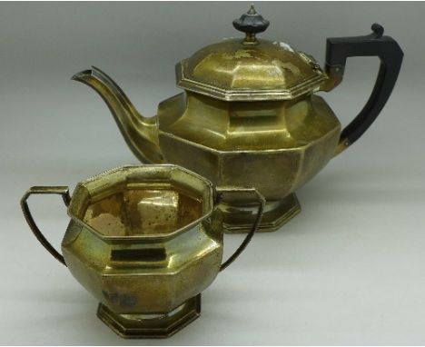 A silver tea pot and sugar, Sheffield 1938, 924g