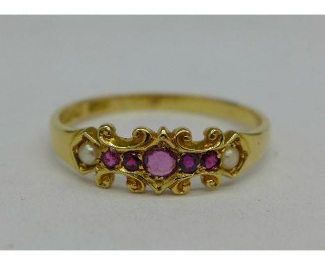 An Edward VII 18ct gold, ruby and seed pearl ring, Birmingham 1904, 2.6g, T