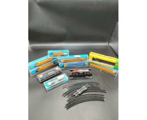 Lot of n gauge vehicles includes Bachmann includes track etc .