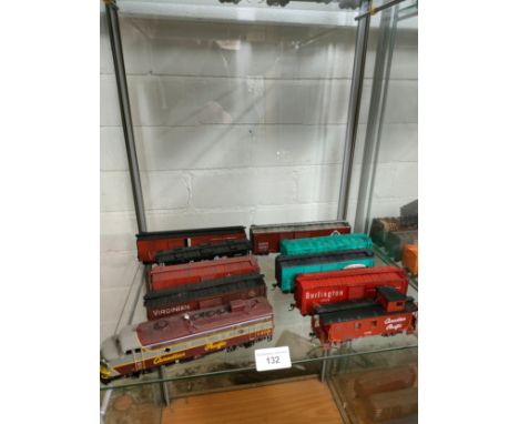 Canadian Pacific 1405 train model together with rolling carriages. 
