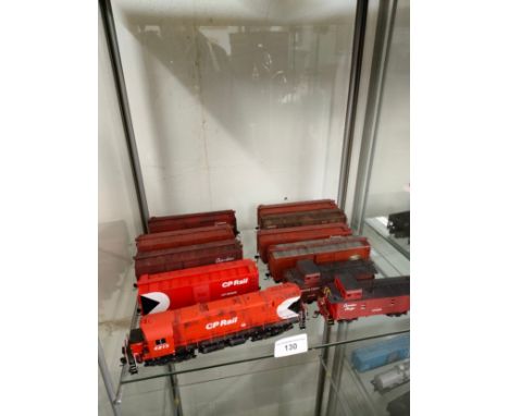 Canadian Pacific 4213 train model together with rolling carriages. 