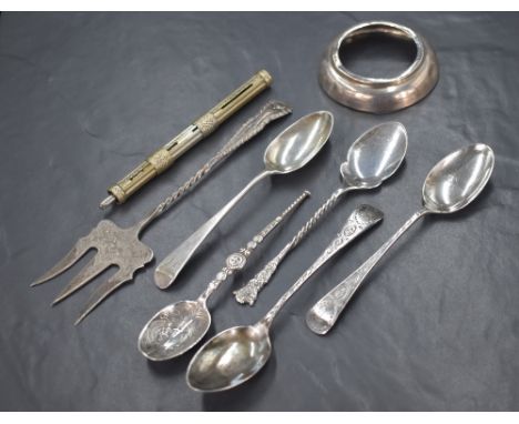 A pair of early Edwardian bright-cut silver teaspoons, having 'B' initial to terminals, marks for Chester 1901, maker Haseler