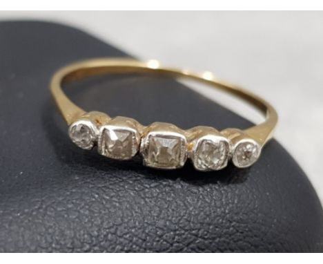 18ct gold antique ring with 5 diamonds, 1.3g gross