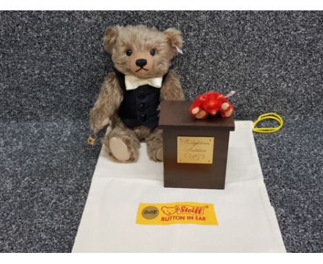 Steiff 672507 The Auctioneer Bear limited edition. In original bag and good condition