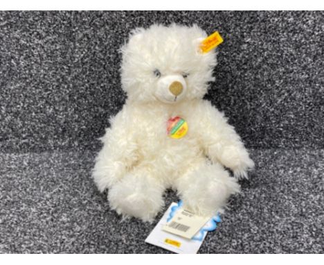 Steiff Bear 020209 “Cosy friends” in good condition with tags attached