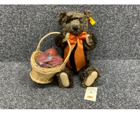 Steiff Bear 654435 “Scrumpy Autumn” in good condition with tags attached