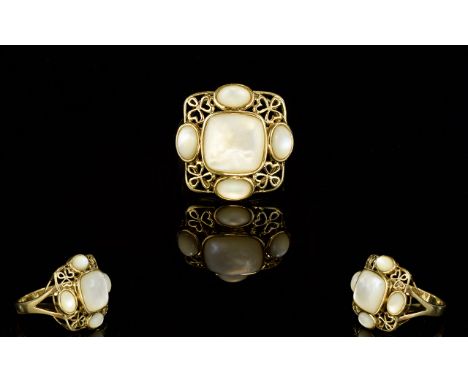 Chinese 9ct Gold and Mother of Pearl Set Dress Ring. Attractive Looking Gold Ring. Marked 375. Ring Size - R. Please See Phot