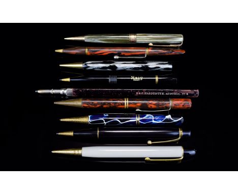Excellent Collection of Vintage and Early 20th Century Propelling Pencils ( 9 ) Nine In Total. Various Makers - Watermans, L 