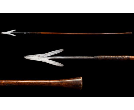 Rare Arrow Tipped Zulu High Ranking Warriors Throwing Spear (Iklwa) From The 1st Or 2nd Zulu Wars A rare form of Zulu war spe