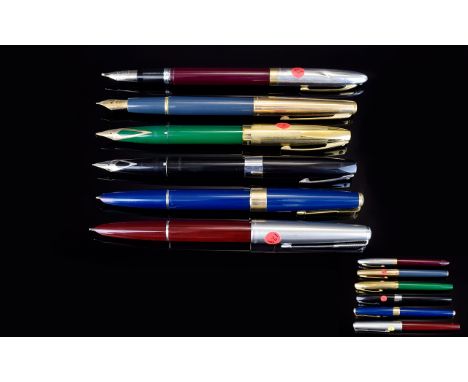 A Good Collection of Vintage Fountain Pens - Various Makers. All Pens of Good Quality and Excellent Condition. ( 6 ) Six Foun