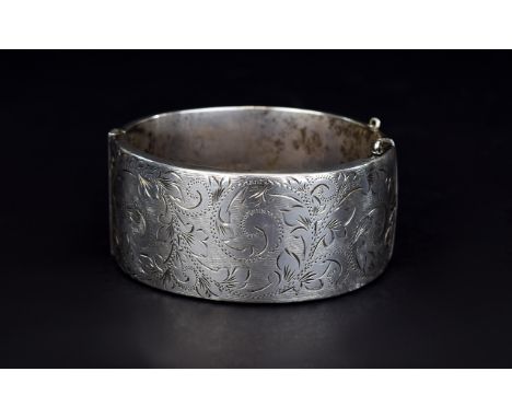 Elizabeth II Wide Hinged Silver Bangle with Stylish Floral Engraving to Front Panel. Hallmark Birmingham 1965. 1.25 Inches wi