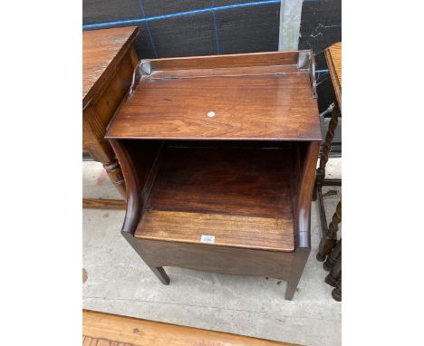 A REGENCY MAHOGANY SEAT COMMODE 