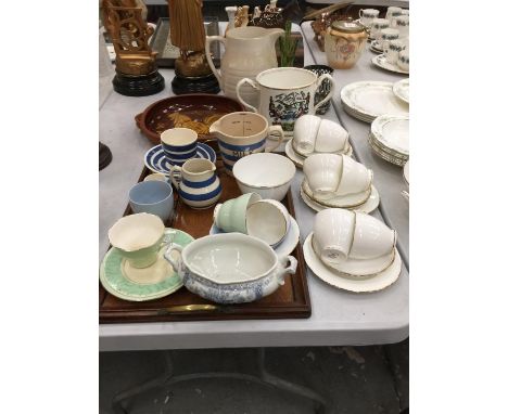 A QUANTITY OF CHINA AND CERAMIC ITEMS TO INCLUDE CHINA CUPS, SAUCERS, PLATES, BLUE AND WHITE POTTERY, 'GOD SPEED THE PLOUGH' 