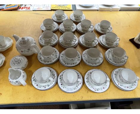 A QUANTITY OF ROYAL DOULTON EXPRESSIONS 'SPRINGDALE' CHINA TEAWARE TO INCLUDE A TEAPOT, CREAM JUG, SUGAR BOWL AND 18 TRIOS 