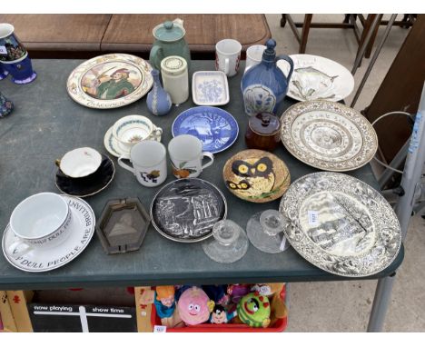 AN ASSORTMENT OF CERAMIC ITEMS TO INCLUDE PLATES, CUPS AND SAUCERS AND VASES ETC 