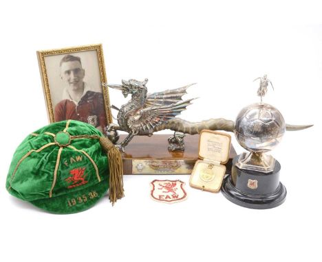 Leicester City FC and Wales FA memorabilia relating to David 'Dai' Jones, 1932-1937 including:A 9 carat gold Football League 