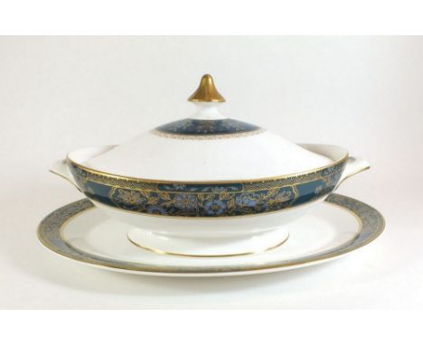 A Royal Doulton 'Carlyle' dinner service comprising: eight dinner plates, eight side plates, eight tea plates, eight cups and