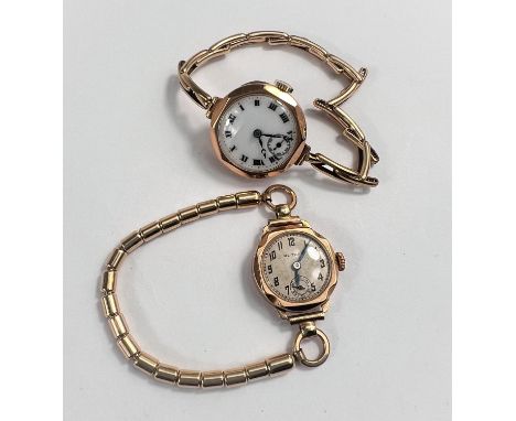 An early 19th century lady's watch in&nbsp; 9 carat hallmarked gold, on expanding bracelet, stamped '9ct', 17gm gross weight;