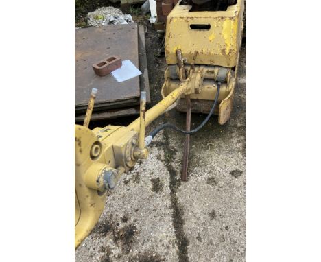Trench roller 