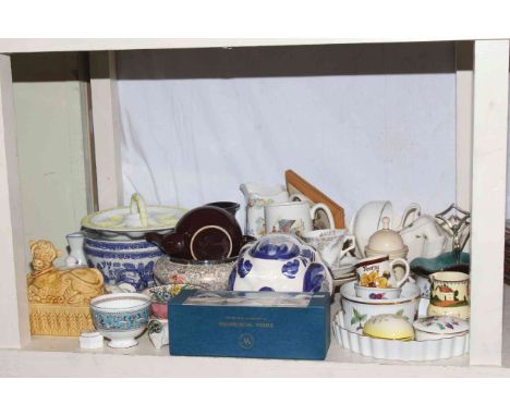 Shelf of ceramics including Wedgwood, Maling, Ringtons, Royal Worcester.