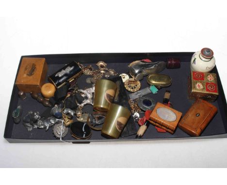Tray box of collectables including yew snuff box.