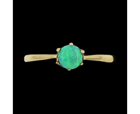 9ct gold single stone green opal ring, hallmarkedCondition Report:Approx 1.8gm, size P