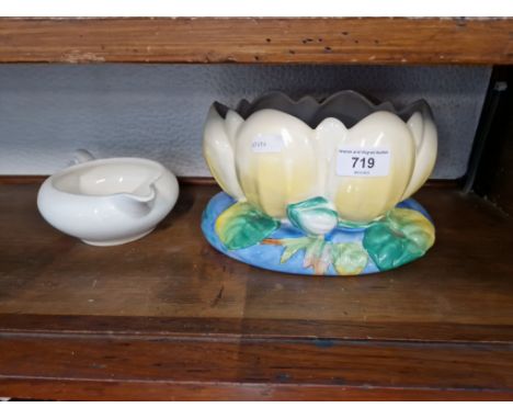Two pieces of Clarice Cliff pottery 