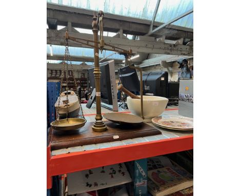 A mixed lot comprising a set of vintage balance scales, a mortar and pestle and a pair of Spode plates. 