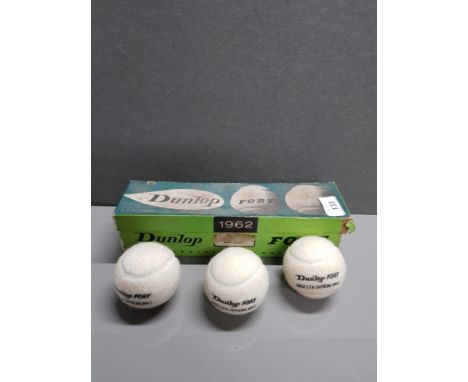3 VINTAGE DUNLOP FORT TENNIS BALLS IN ORIGINAL BOX 1962