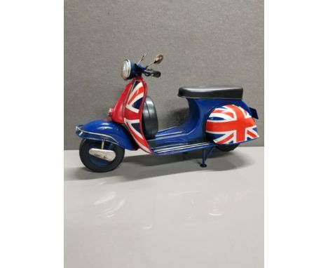 TIN PLATE SCOOTER DECORATED WITH UNION JACK