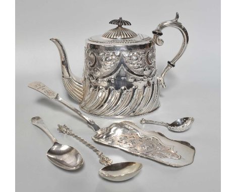 A Collection of Assorted Silver and Silver Plate, including a German silver serving slice, by J. H. Kühn, Hamburg, variously 