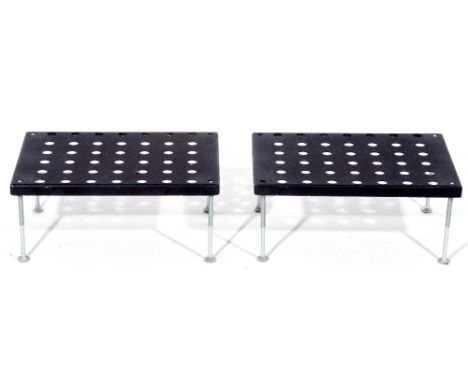 Pair of amplifier stands 19 x 43 x 30 cm.