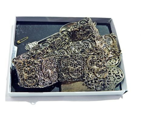 Silver plated repousse and pierced link belt, similar buckle, Art Deco designed engine turned compact, 3 Indian silver teaspo