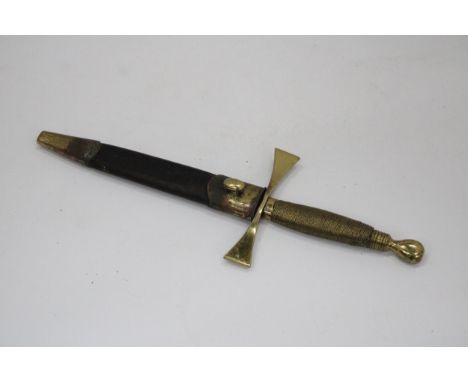 A BRITISH CIRCA 1900 MASONIC DRESS DAGGER AND SCABBARD 