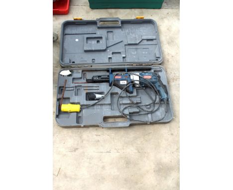 A RYOBI 110V ASD-50 SCREWDRIVER WITH CARRY CASE 