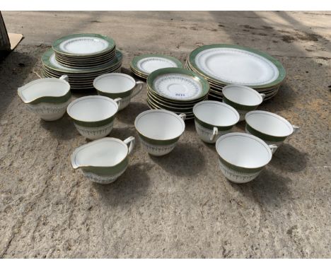 A PART COMPLETE ROYAL WORCESTER REGENCY DINNER SERVICE 