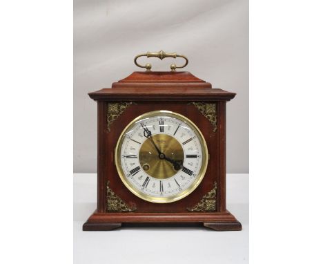 A VINTAGE BENTIMA 8 DAY MANTLE CLOCK 
