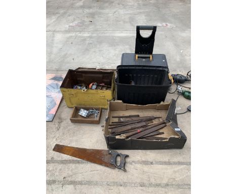 A PLASTIC TROLLEY TOOL BOX AND AN ASSORTMERNT OF HAND TOOLS TO INCLUDE FILES ETC 