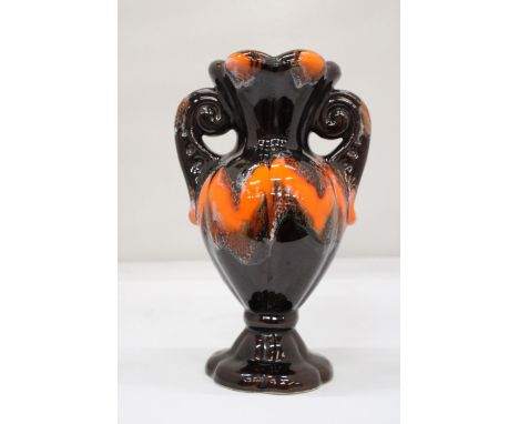 A VINTAGE 1960'S VALLAURIS, FRENCH STUDIO ART POTTERY AMPHERA VASE, HEIGHT 25CM 